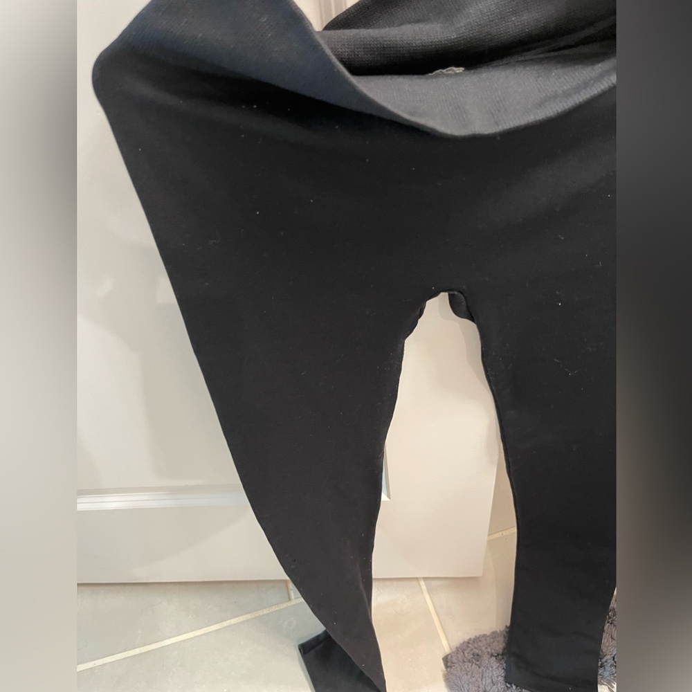 Fleece lined black leggings